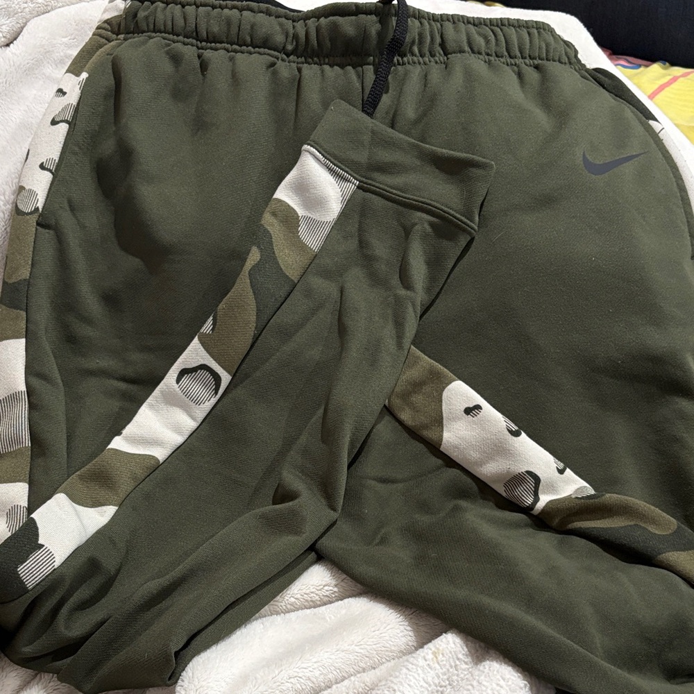 Nike Green Camo Joggers